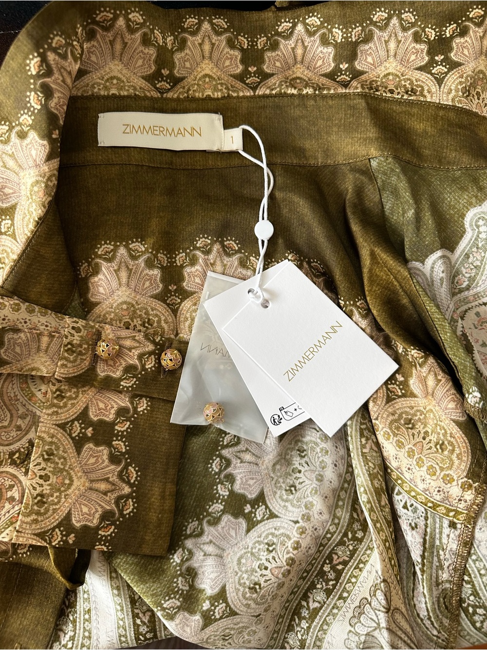 NWT $725 Zimmermann
Luna Paisley Print Silk Satin Button-Up Shirt
Size AU1 US 6 - Picture 8 of 13